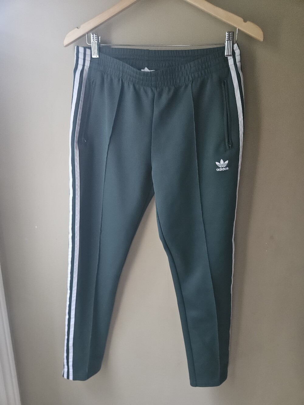 Ladies Medium Adidas Pants